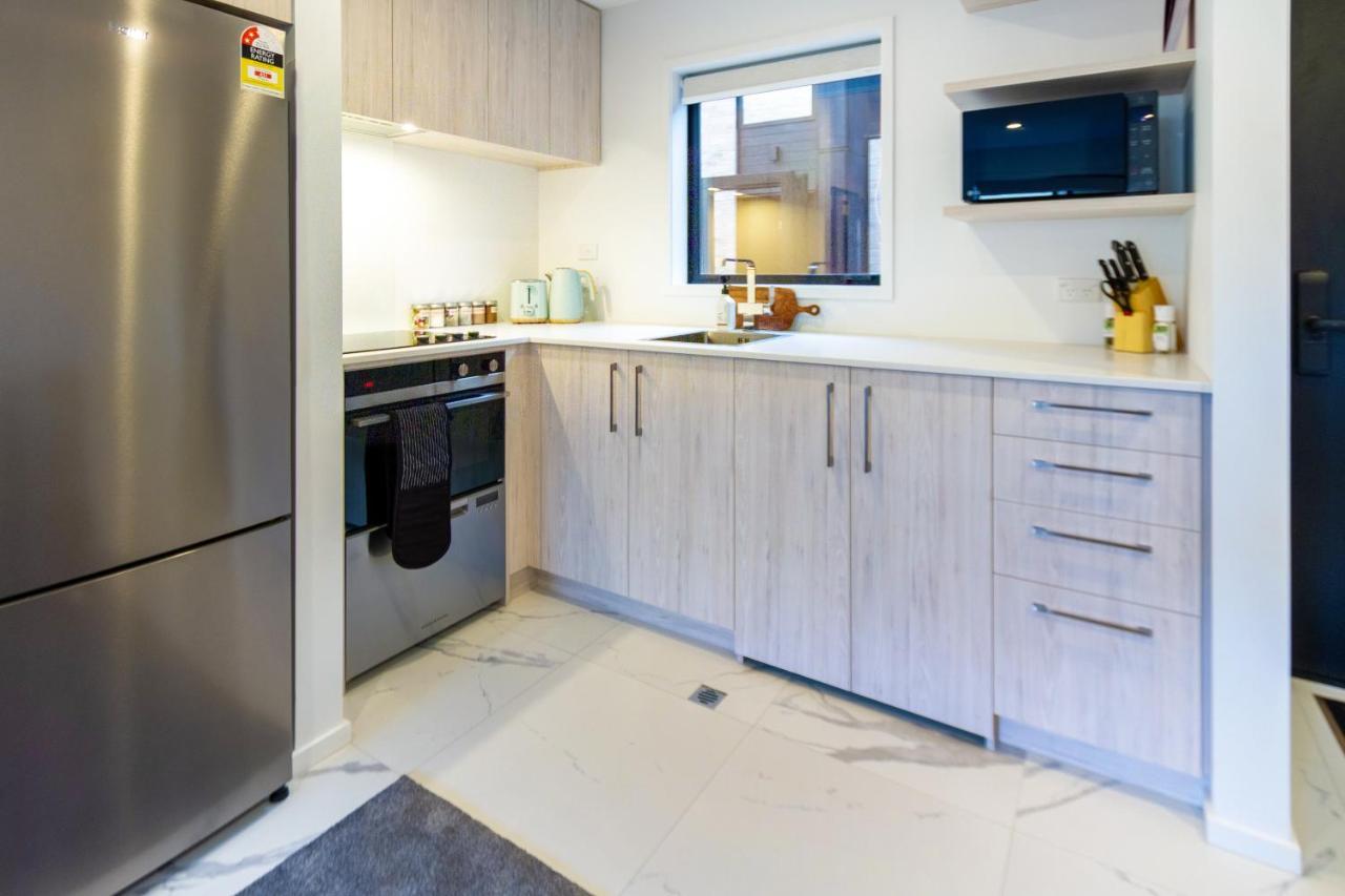 1 Bedroom 1 Bath, Executive Escape, Northlands Mall Christchurch Extérieur photo